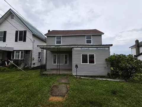 13 Parade St, Union City, PA 16438