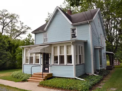 408 Center St, Conneautville, PA 16406
