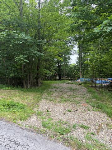 1225 Lakeview Rd, Jamestown, PA 16134