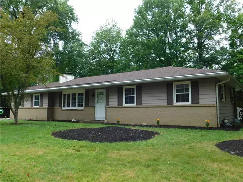 4004 Dauphin Pkwy, Millcreek, PA 16506