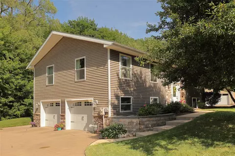 387 Harbor Rd, Erie, PA 16511