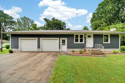 5842 Swanville Rd, Erie, PA 16506