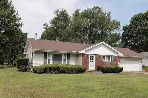 8678 Maplecrest Dr, Mckean, PA 16426