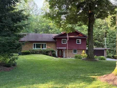 5101 Florek Rd, Edinboro, PA 16412