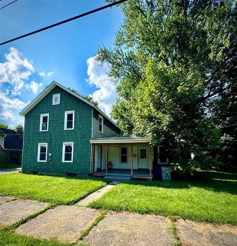 112 Kearney St, Meadville, PA 16335