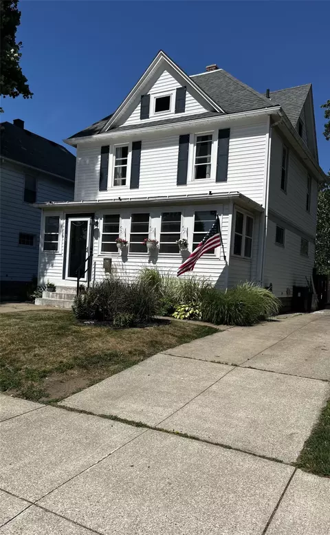 319 Lincoln Ave, Erie, PA 16505