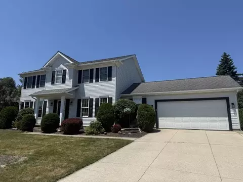 2908 Woodview Dr, Erie, PA 16506