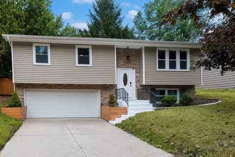 457 Glenridge Rd, Erie, PA 16509