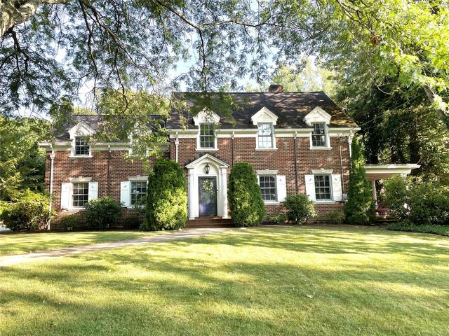 439 W Arlington Rd, Erie, PA 16509