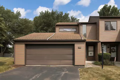 526 Montroyale Dr, Erie, PA 16504