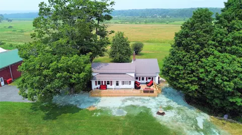 6760 Sherrod Hill Rd, Edinboro, PA 16412