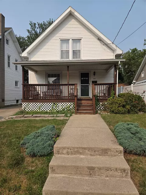 2225 Willow St, Erie, PA 16510