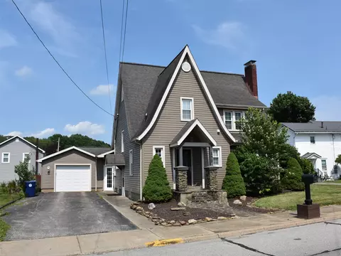 140 N Franklin St, Cochranton, PA 16314