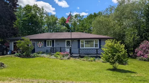 9277 Straw Dr, Linesville, PA 16424