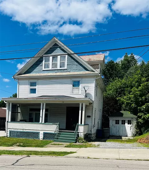 527 Pine St, Meadville, PA 16335