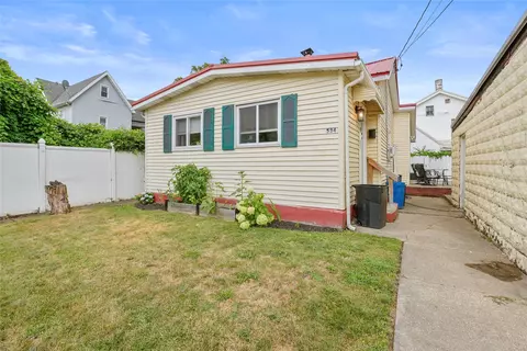534 W 16th St, Erie, PA 16502