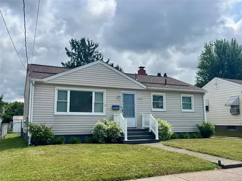 1139 W 39th St, Erie, PA 16509