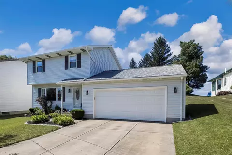 4700 Foxboro Ct, Erie, PA 16510