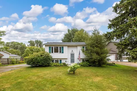 2225 Saltsman Rd, Erie, PA 16510