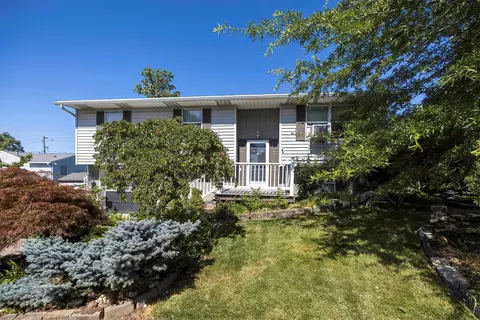 3527 Kristie Dr, Erie, PA 16506
