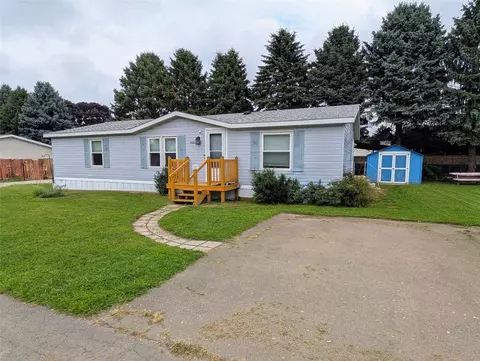 2303 Border Dr, Erie, PA 16506