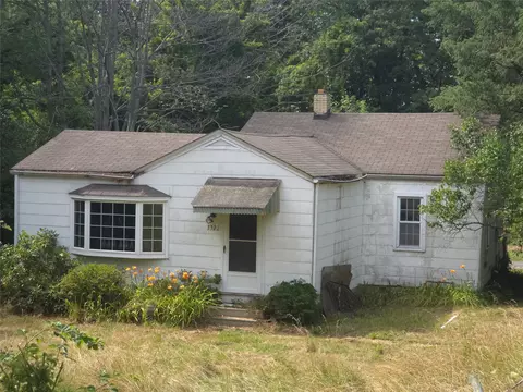 3322 W 38th St, Erie, PA 16506