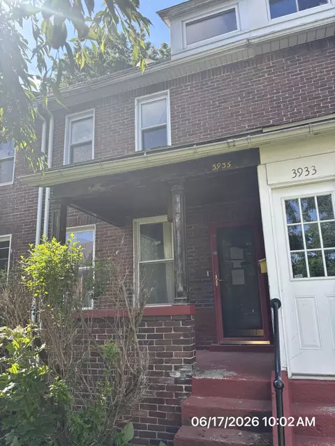 3935 Bell St, Erie, PA 16511
