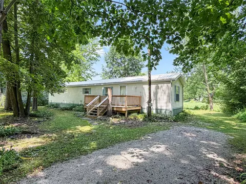 10011 Seminole Trl, Linesville, PA 16424