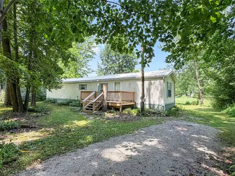 10011 Seminole Trl, Linesville, PA 16424