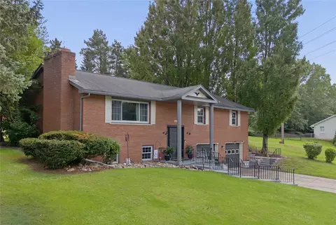 113 E Arlington Rd, Erie, PA 16509