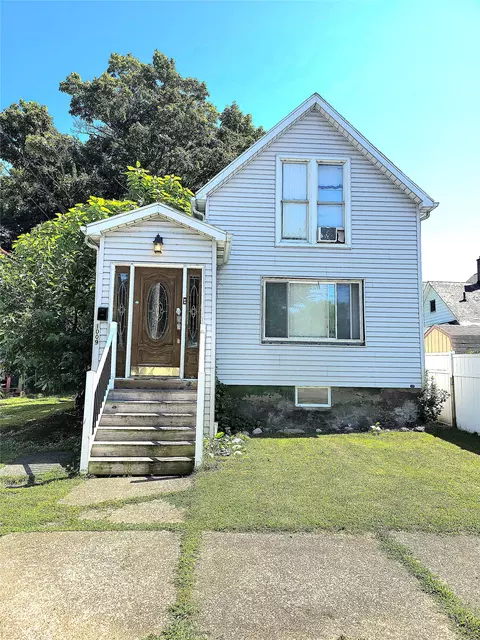 1009 E 4th St, Erie, PA 16507