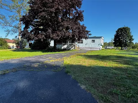 36852 Lake Rd, Canadohta Lake, PA 16438
