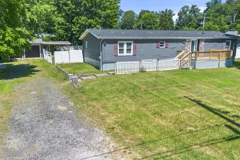1810 W Gore Rd, Erie, PA 16509