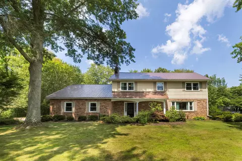 4050 Dauphin Pkwy, Erie, PA 16506