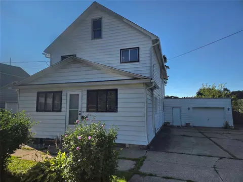 1416 W 39th St, Erie, PA 16509