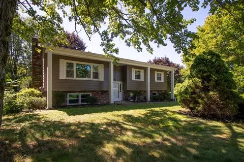 4500 Carlton Dr, Fairview, PA 16415