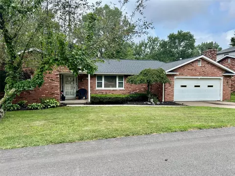 130 E Arlington Rd, Erie, PA 16509