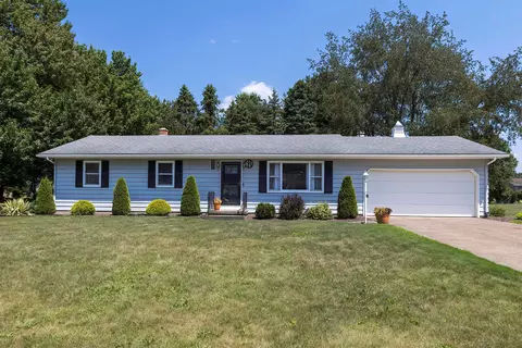 5417 Somerset Dr, Fairview, PA 16415