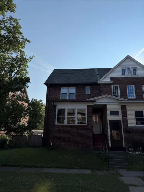 4 Lawrence Park Rowhouse Investment Package St #4, Erie, PA 16511