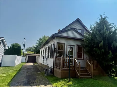 1025 Shenk Ave, Erie, PA 16505