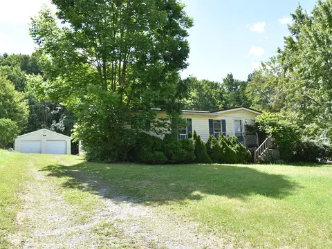 20439 Blooming Valley Rd, Meadville, PA 16335