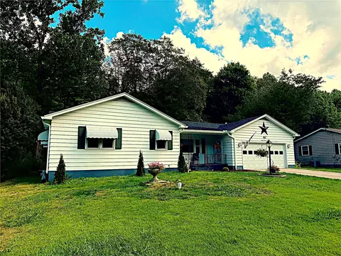 8099 Edinboro Rd, Erie, PA 16509