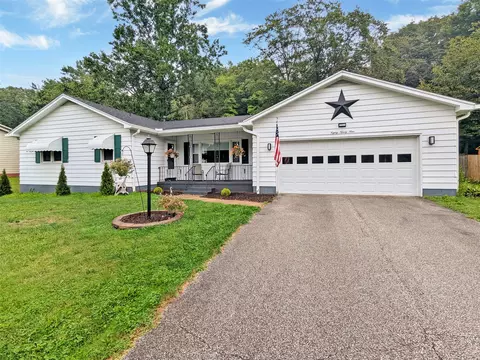 8099 Edinboro Rd, Erie, PA 16509