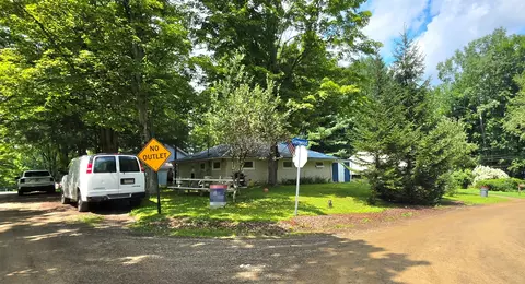35992 Lake Shore Dr, Union City, PA 16438