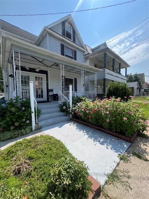 931 E 8th St, Erie, PA 16503