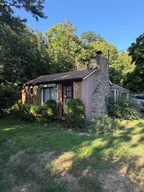 3844 Hamilton Rd, Erie, PA 16510