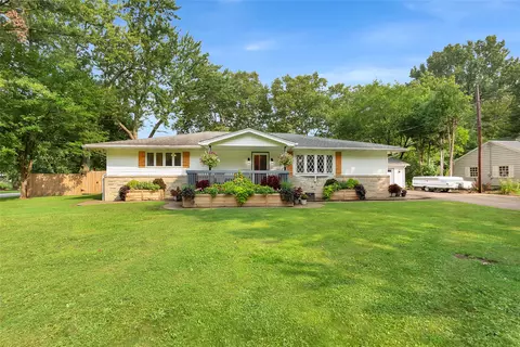 4416 Village St, Erie, PA 16506