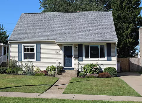 3616 Charlotte St, Erie, PA 16508