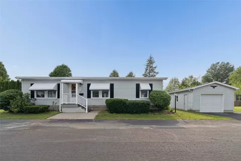 4510 S Park Ln, Millcreek, PA 16506