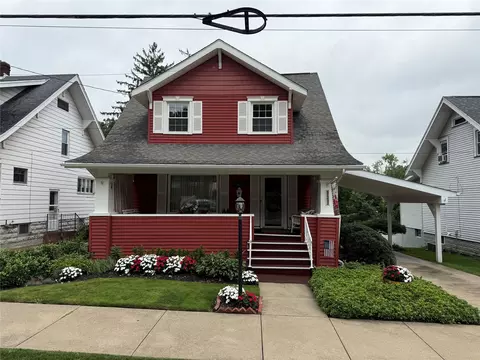 729 Chestnut St, Meadville, PA 16335